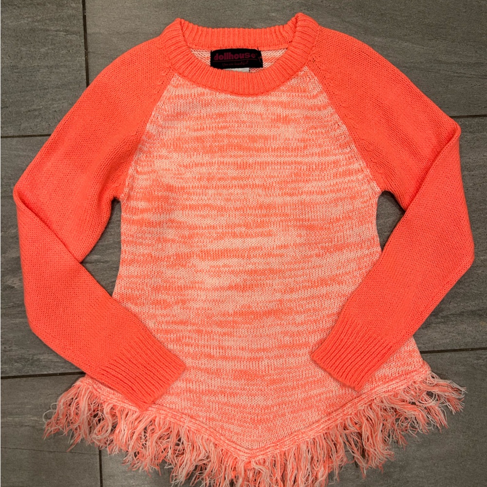 Girls coral and white sweater. Size 10/12.